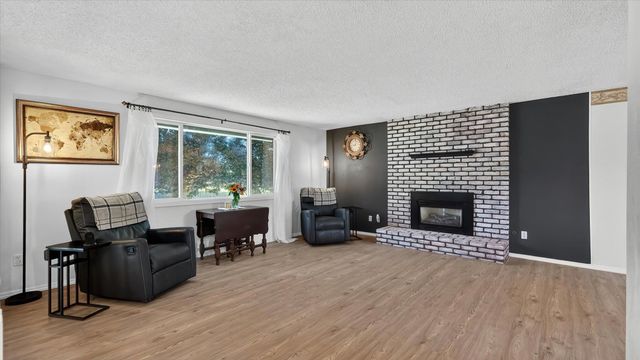 523 E Fellows St, Medical Lake, WA 99022