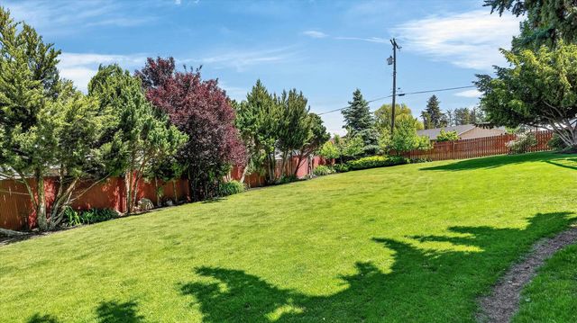 523 E Fellows St, Medical Lake, WA 99022