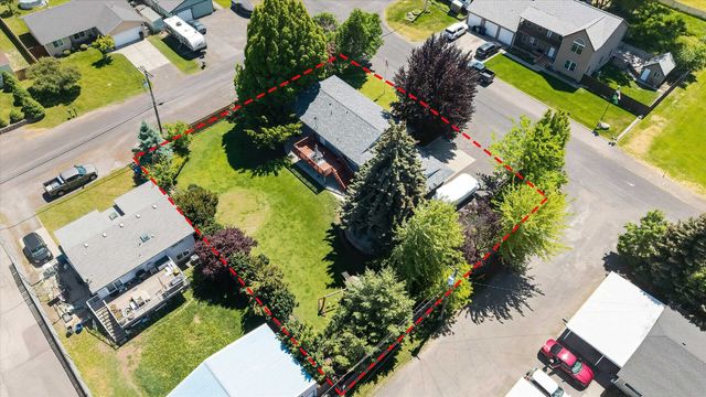 523 E Fellows St, Medical Lake, WA 99022