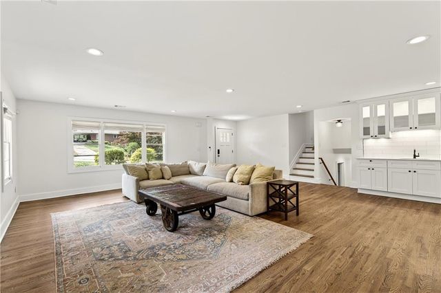 1344 Midlawn Drive, Decatur, GA 30032