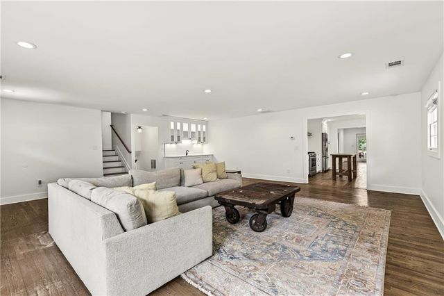 1344 Midlawn Drive, Decatur, GA 30032