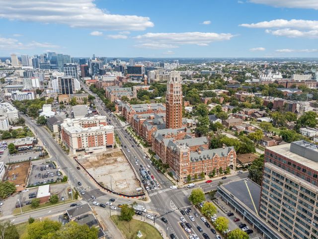 3100 W End Cir Apt 102, Nashville, TN 37203