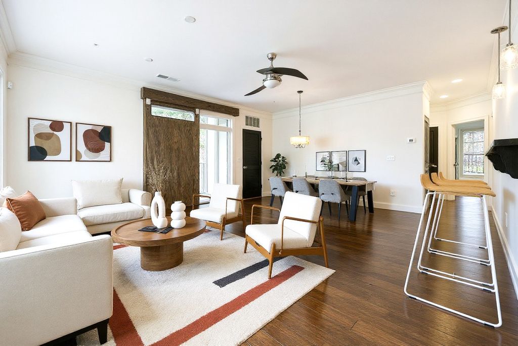 3100 W End Cir Apt 102, Nashville, TN 37203