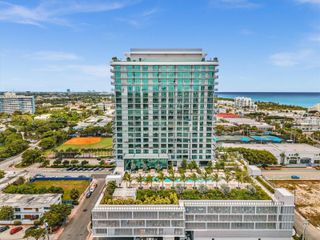 580 72nd St 806, Miami Beach, FL 33141