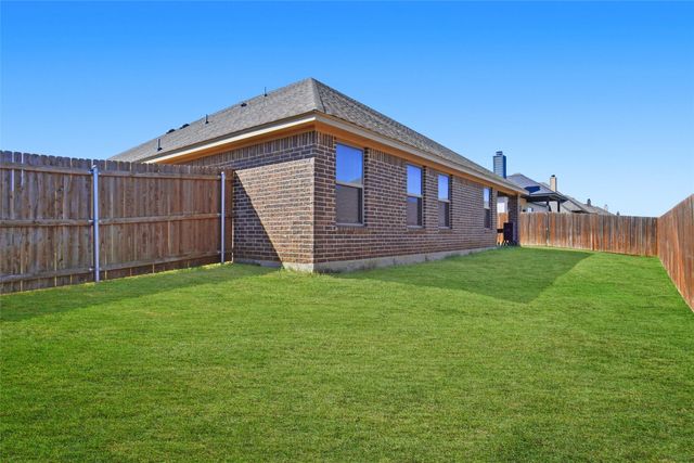 206 Mckittrick Lane, Godley, TX 76044