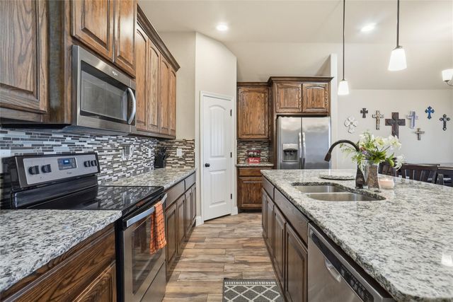 206 Mckittrick Lane, Godley, TX 76044