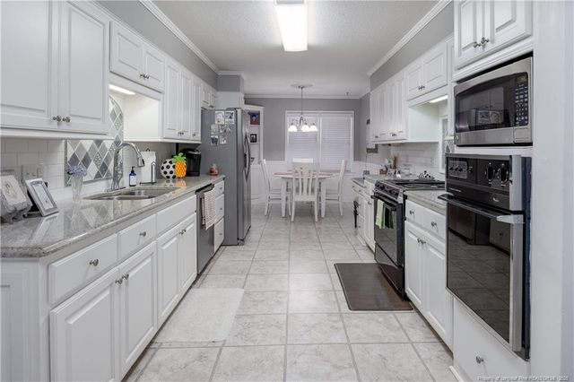 202 Forest Drive, Clinton, NC 28328