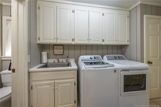 202 Forest Drive, Clinton, NC 28328