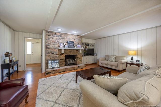 202 Forest Drive, Clinton, NC 28328