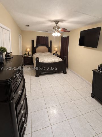5871 NW 41st Ter, North Lauderdale, FL 33319