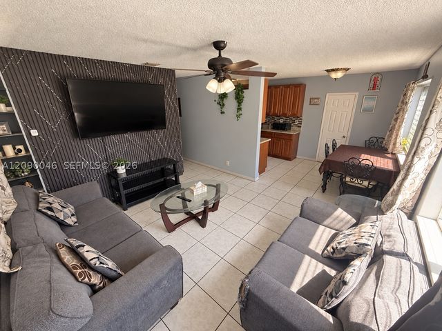 5871 NW 41st Ter, North Lauderdale, FL 33319