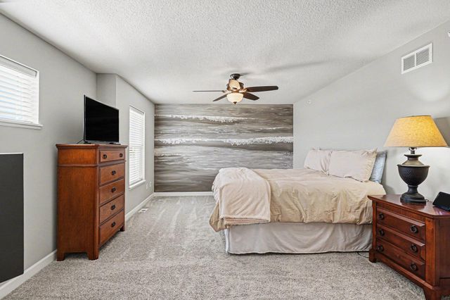 10502 Weston Way N, Maple Grove, MN 55369