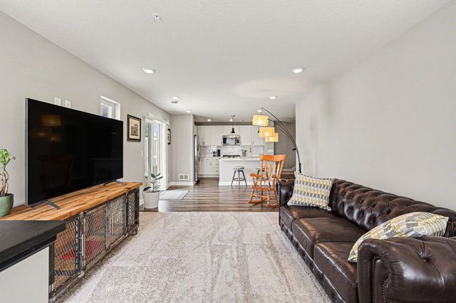 10502 Weston Way N, Maple Grove, MN 55369