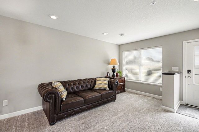 10502 Weston Way N, Maple Grove, MN 55369