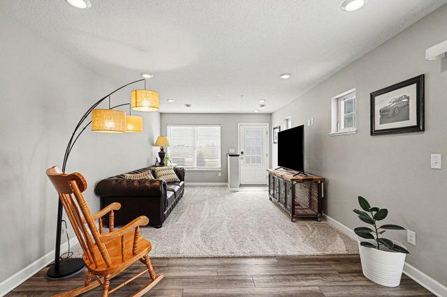 10502 Weston Way N, Maple Grove, MN 55369