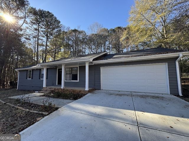 65 Fair Oak Drive SE, Conyers, GA 30009