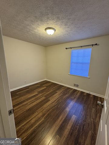 65 Fair Oak Drive SE, Conyers, GA 30009