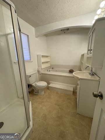 65 Fair Oak Drive SE, Conyers, GA 30009