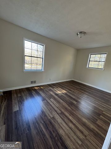 65 Fair Oak Drive SE, Conyers, GA 30009