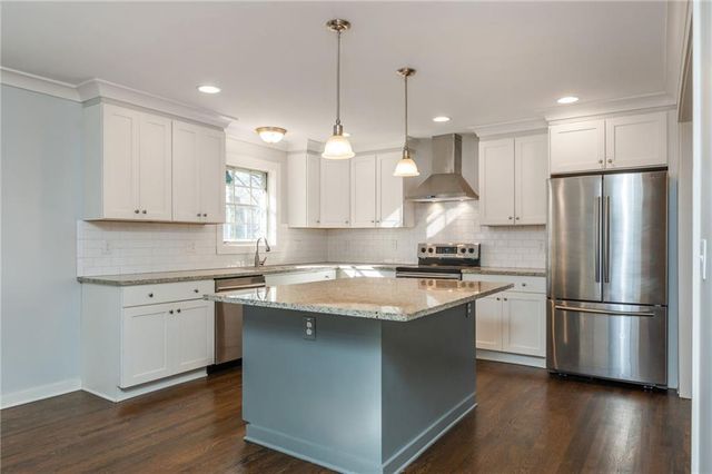 820 Highview SE Drive, Smyrna, GA 30082