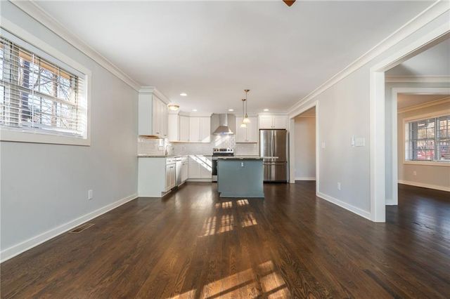 820 Highview SE Drive, Smyrna, GA 30082