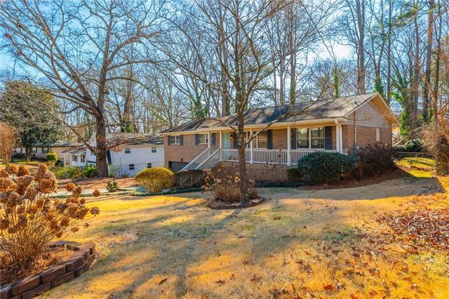 820 Highview SE Drive, Smyrna, GA 30082
