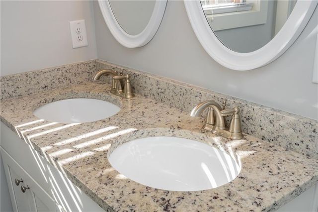 820 Highview SE Drive, Smyrna, GA 30082