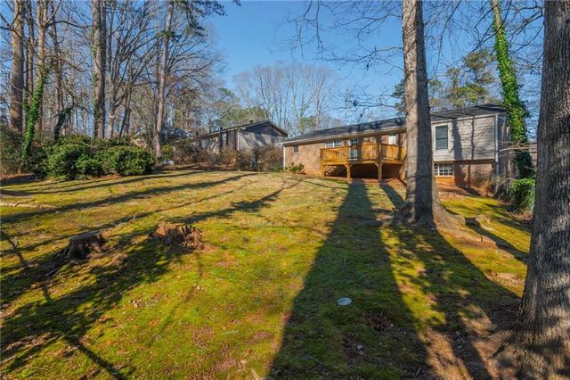 820 Highview SE Drive, Smyrna, GA 30082