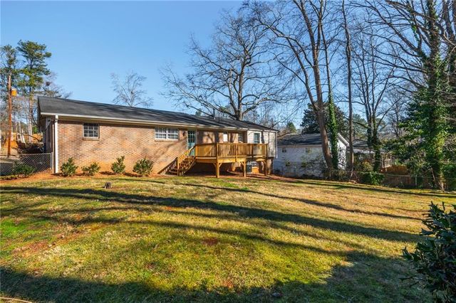 820 Highview SE Drive, Smyrna, GA 30082