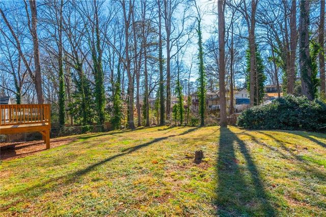 820 Highview SE Drive, Smyrna, GA 30082