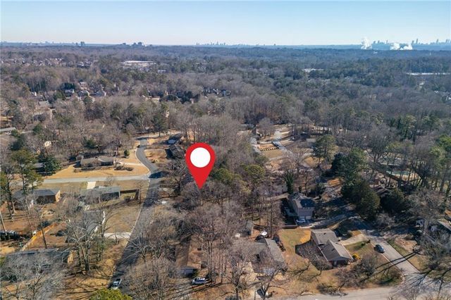 820 Highview SE Drive, Smyrna, GA 30082