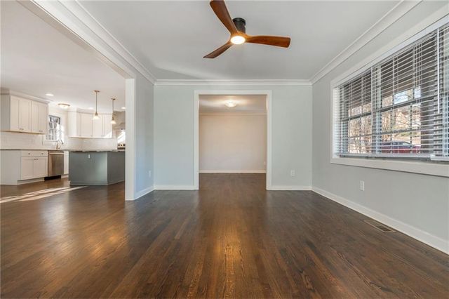 820 Highview SE Drive, Smyrna, GA 30082