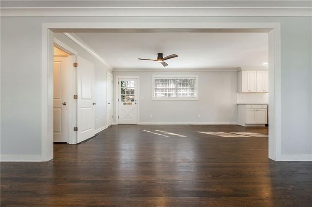 820 Highview SE Drive, Smyrna, GA 30082