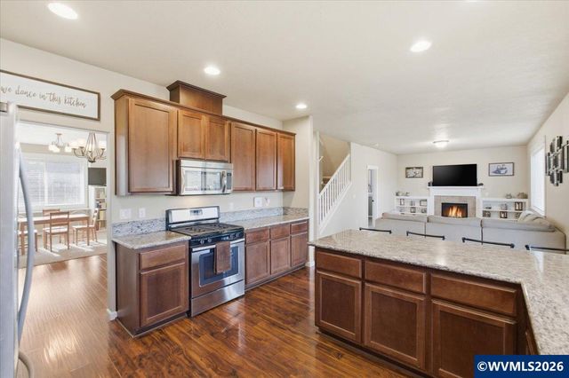 2825 Sonora Dr NE, Albany, OR 97321