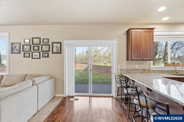 2825 Sonora Dr NE, Albany, OR 97321