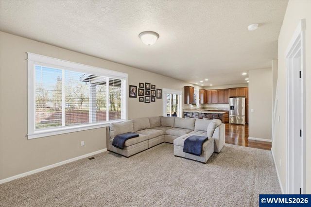 2825 Sonora Dr NE, Albany, OR 97321