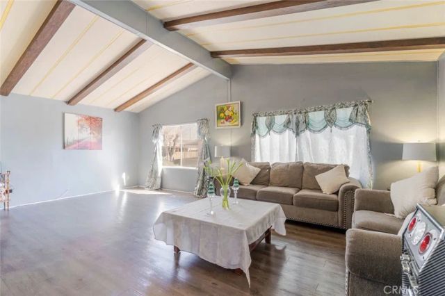 2330 E Avenue J8 121, Lancaster, CA 93535
