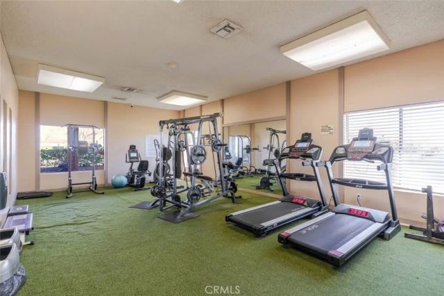 2330 E Avenue J8 121, Lancaster, CA 93535