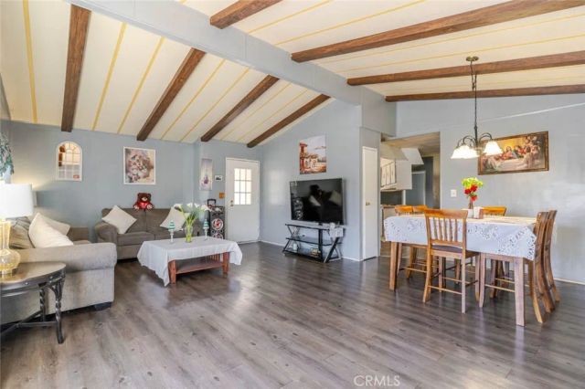 2330 E Avenue J8 121, Lancaster, CA 93535