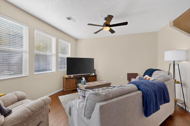 601 Menaul Boulevard NE UNIT 3203, Albuquerque, NM 87107