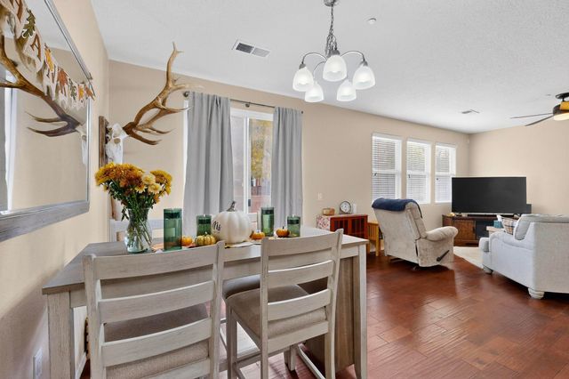 601 Menaul Boulevard NE UNIT 3203, Albuquerque, NM 87107