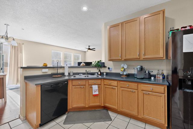 601 Menaul Boulevard NE UNIT 3203, Albuquerque, NM 87107