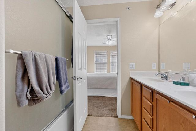 601 Menaul Boulevard NE UNIT 3203, Albuquerque, NM 87107