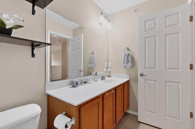 601 Menaul Boulevard NE UNIT 3203, Albuquerque, NM 87107