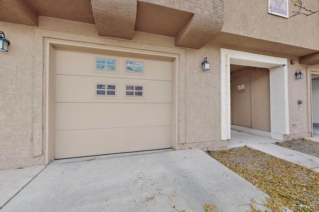 601 Menaul Boulevard NE UNIT 3203, Albuquerque, NM 87107