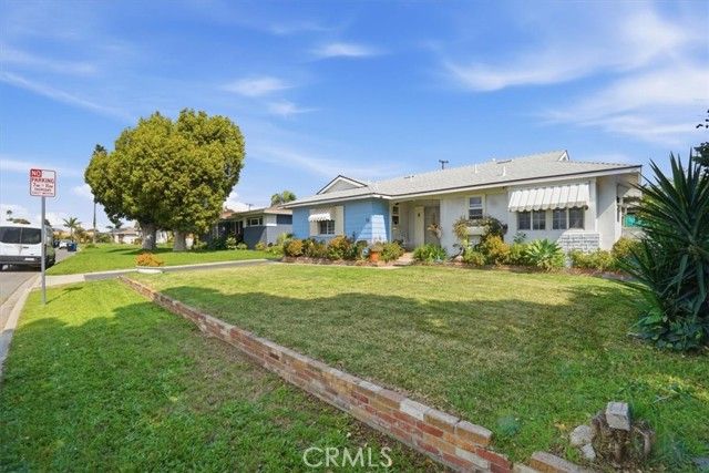 138 S Fernwood, West Covina, CA 91791