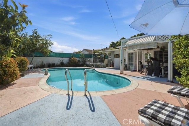 138 S Fernwood, West Covina, CA 91791