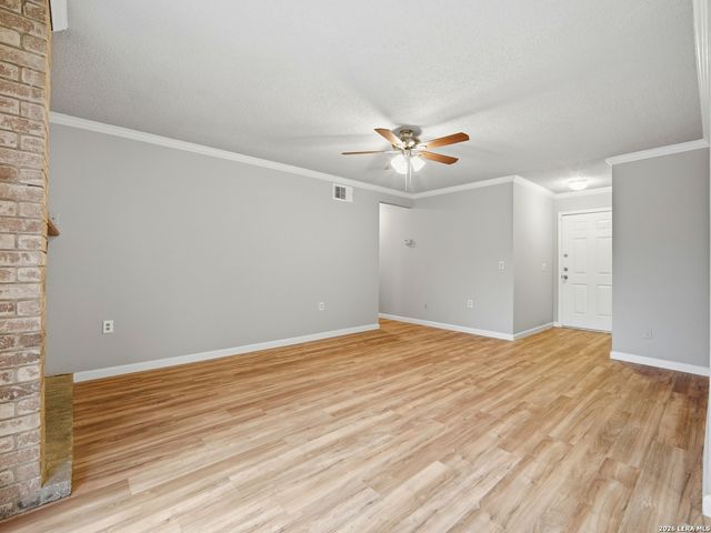 9471 Points Edge, San Antonio, TX 78250