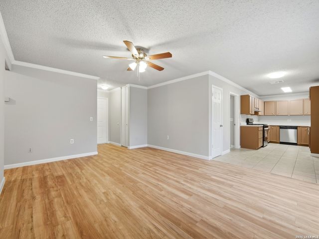 9471 Points Edge, San Antonio, TX 78250