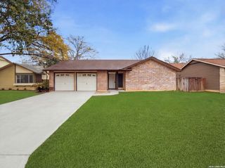 9471 Points Edge, San Antonio, TX 78250